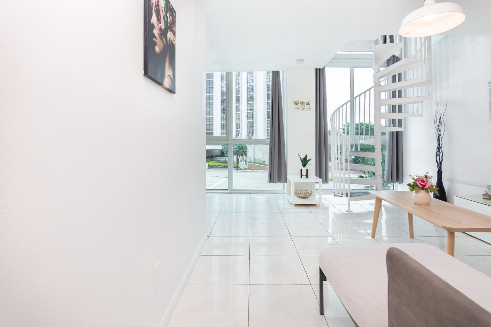 Girasole Suites Miami Beach Exterior photo